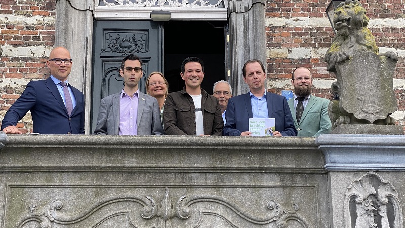 Het lag in de lijn der verwachting: de nieuwe coalitie in Goes draait een aantal maatregelen op het gebied van de Wet Maatschappelijke Ondersteuning (WMO) terug.
Foto: © Streekomroep de Bevelanden
streekomroepdebevelanden.nl/?p=11136