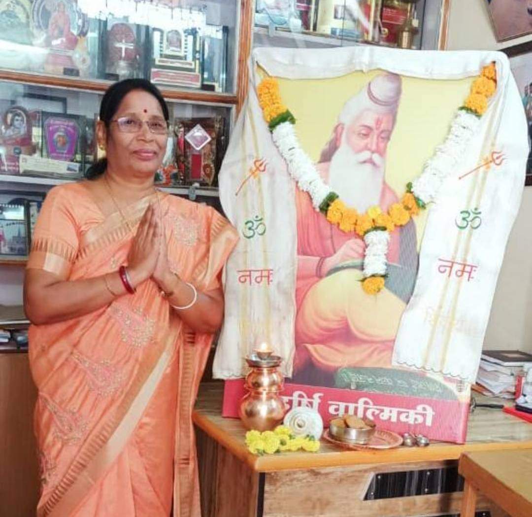 RamSirsiya's tweet photo. @BJP4India मध्य प्रदेश से SC समाज से @SumitraBJPMP जी को राज्यसभा भेज रही हैं! 
जबकि खुद को दलित हितैषी बताने वाली @INCIndia और @AAPDelhi अभी भी ब्राह्मणों में ही उलझी हुई है!! @MukulWasnik @kcvenugopalmp @NitinRaut_INC @ArvindKejriwal 
 https://t.co/eGdq5az7ym https://t.co/RVACZAHMou