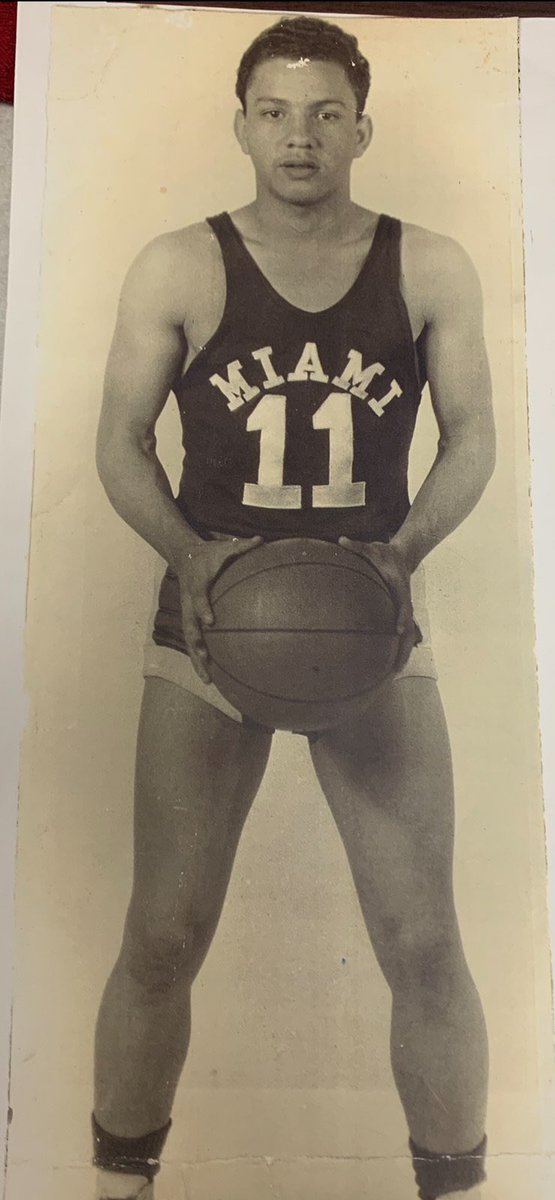 LisaMatthewsAZ's tweet photo. He was quite the athlete himself. A two-sport stud for the Miami Vandals that helped lead the Vandals (1950-51) to a state title and received national attention for their record-breaking season. He was so to be a “Mexican Mighty Vandal” https://t.co/BbqG73dAmb https://t.co/Mv8ArSQVpk
