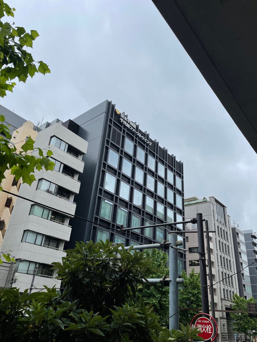 lunion_pub's tweet photo. おはようございます！

5月31日火曜日、#神保町 くもり☁︎
今��は気温が低めのようです😀

明日から6月💦ラスト頑張ります💪
本日もよろしくお願いします🙇‍♂️
#企業公式が毎朝地元の天気を言い合う
#公式つぶやき部
#イマソラ https://t.co/Bke8IyP63h