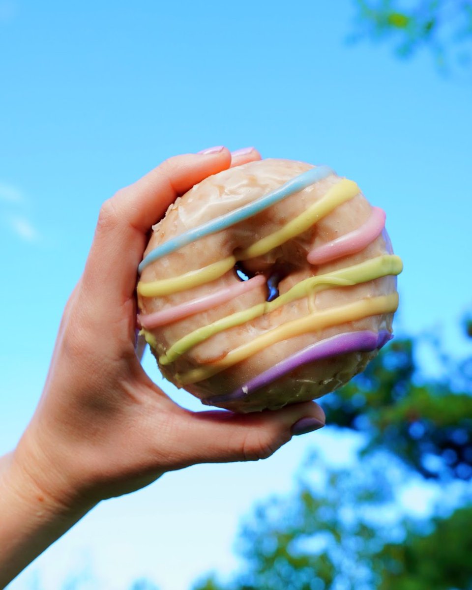 MightyODonuts's tweet photo. Our Pride Donut is on its way to Mighty-O cases on Wednesday! Who's ready to celebrate?! π€π€π€ #PrideDonut #SeattlePride https://t.co/vVBoSv0NhH