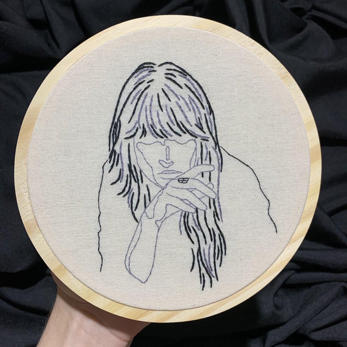 guzanoti's tweet photo. happy birthday HBHBHB 🖤
‘How Big, How Blue, How Beautiful’ - 2021
Encomendas abertas!
#HBHBHB #HowBigHowBlueHowBeautiful #FlorenceandtheMachine https://t.co/ZaEVakgvEe
