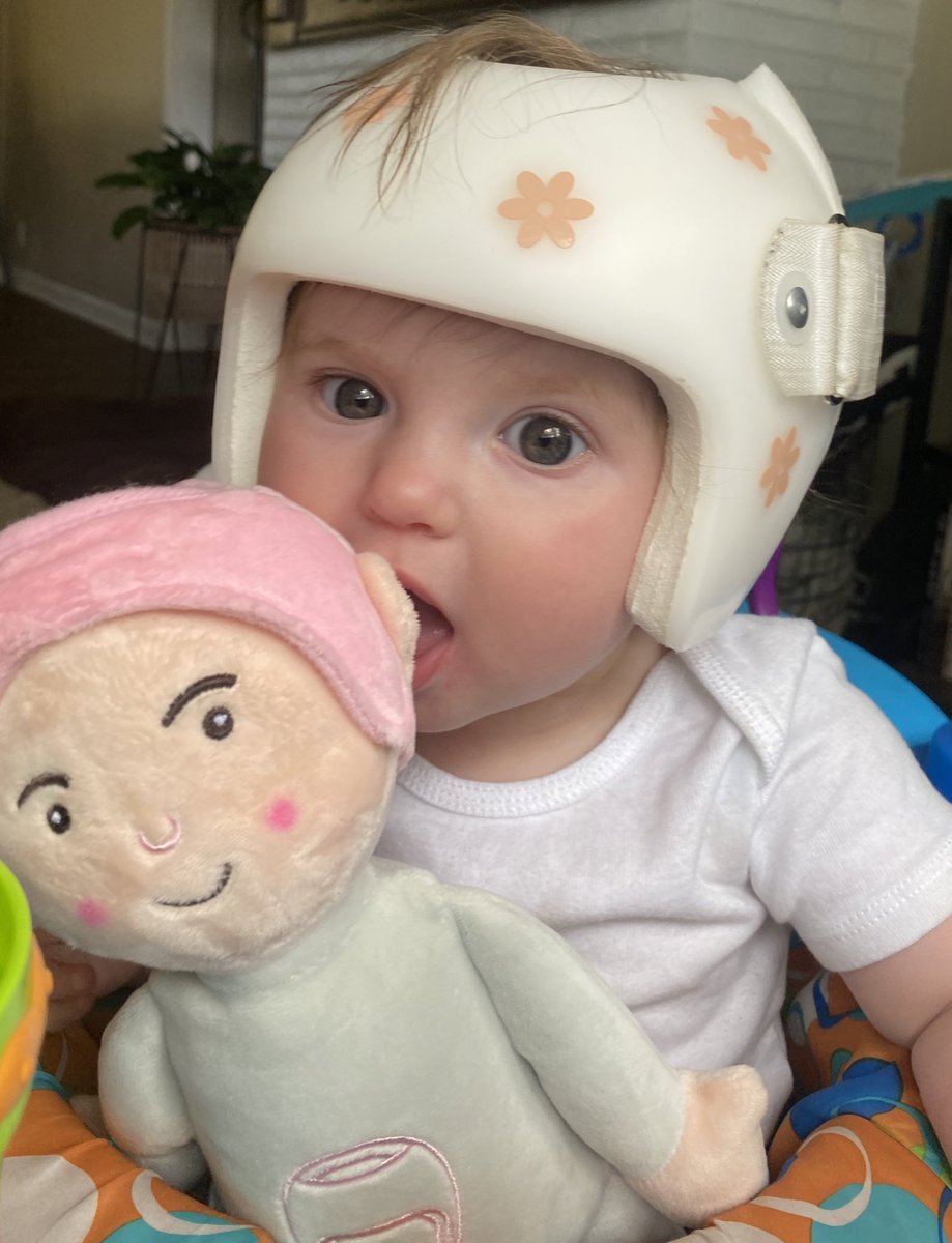 Nora now has a little helmet pal. So proud of how well our little girl has adjusted to wearing her helmet. 💛