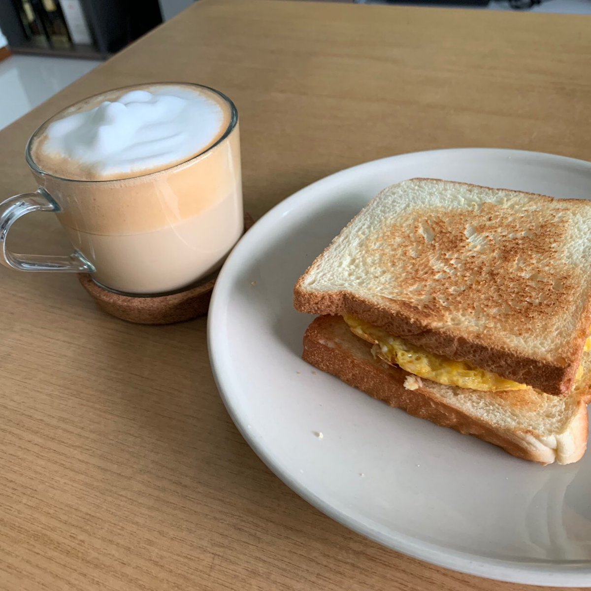 mingzao71's tweet photo. 今天的早餐，好想有一个陪伴🙈 https://t.co/v20tddHoM5