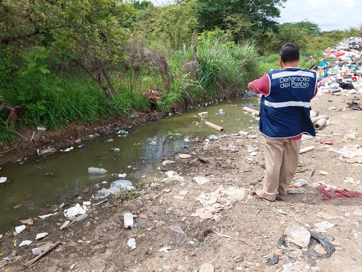 DefensoriaPan's tweet photo. Vertedero de Pocrí mantiene serias irregularidades luego de inspección de la Defensoría del Pueblo.

@eleblancg @MINSAPma @MiAmbientePma @MPocri #delaManoContigo #DerechosHumanos #Pocri #LosSantos https://t.co/QQPvPmnSWH