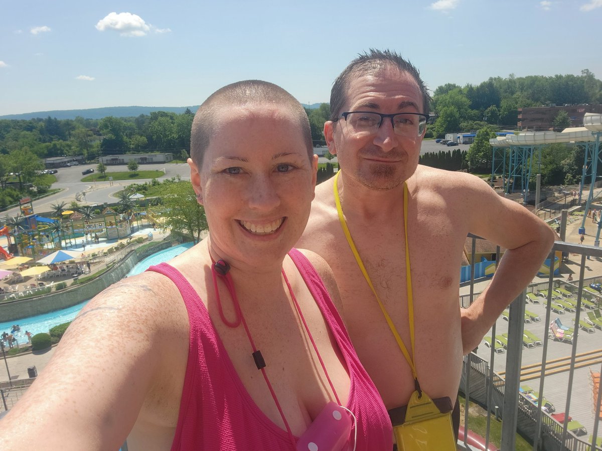 mileycfan4eva's tweet photo. #MDW @DorneyParkPR @HollyM686 #fun day in the sun. TY #DorneyPark for an amazing day. Crowds weren't insane when we first got there we got on every ride we wanted multiple times. Friendly staff, clean park best way to spend our day time off. #DPBestDay #MemorialDay2022 https://t.co/hYgjkwPTxv