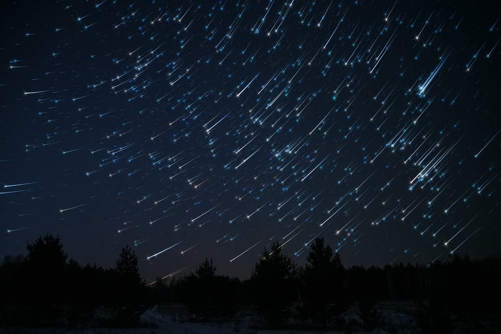 elmaizgt's tweet photo. TORMENTA DE METEOROS
Este martes 30 y miércoles 31 de mayo se podrá observar una tormenta de meteoros durante la noche, la más grande del siglo, si la nubosidad 😪🌦️🌦️ lo permite. Esta mega tormenta se debe a los fragmentos del cometa #73P #SchwassmanWachmann . https://t.co/mL96Y8wJ8O