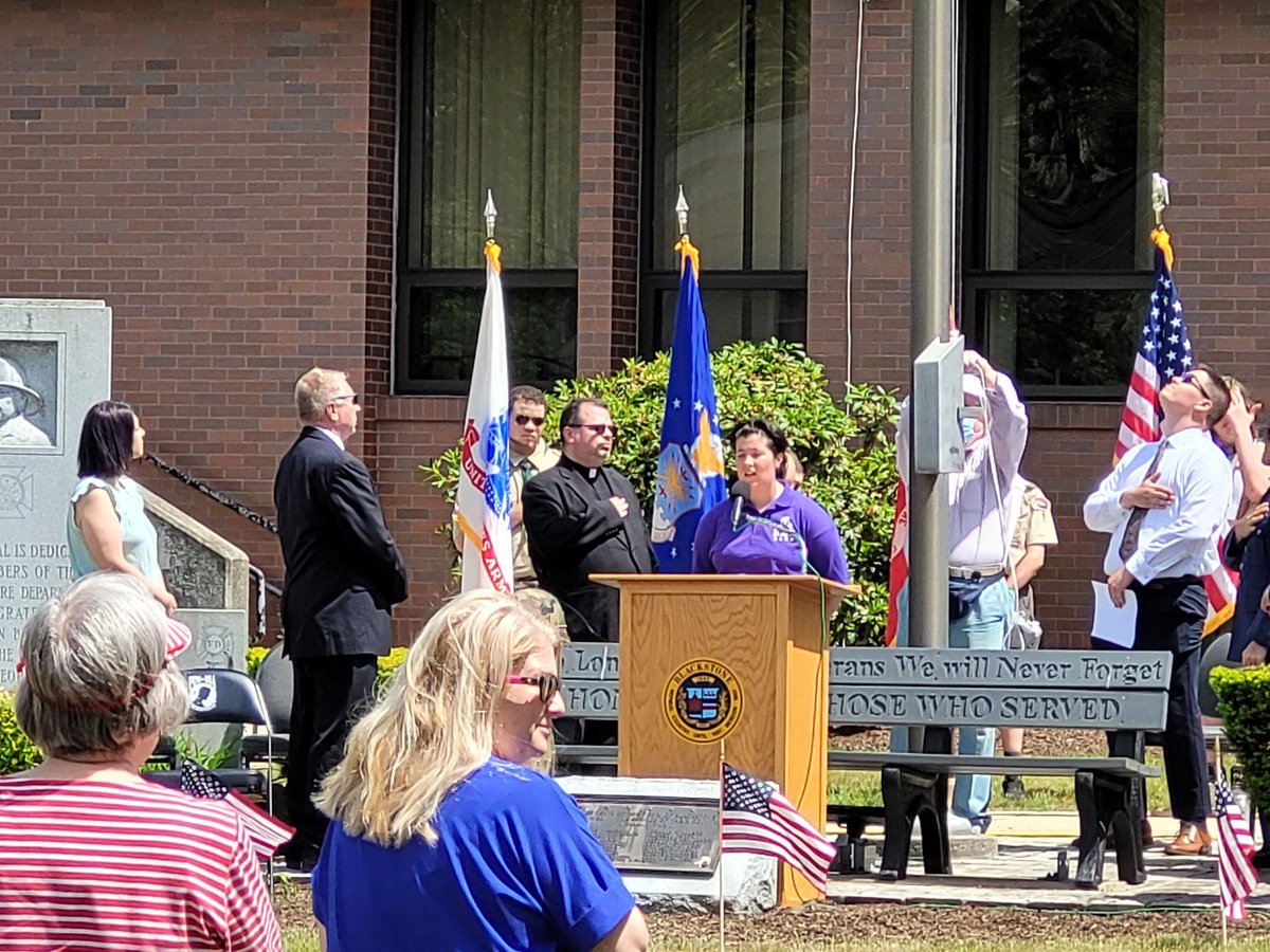 BMRbands's tweet photo. Members of the BMR Music Dept. taking part in Blackstone's Memorial day Celebration: taps played by Tori Gervais and Emilee Baima, and the National Anthem sung by Rory Hagerty. https://t.co/Cpkmk9B7AZ