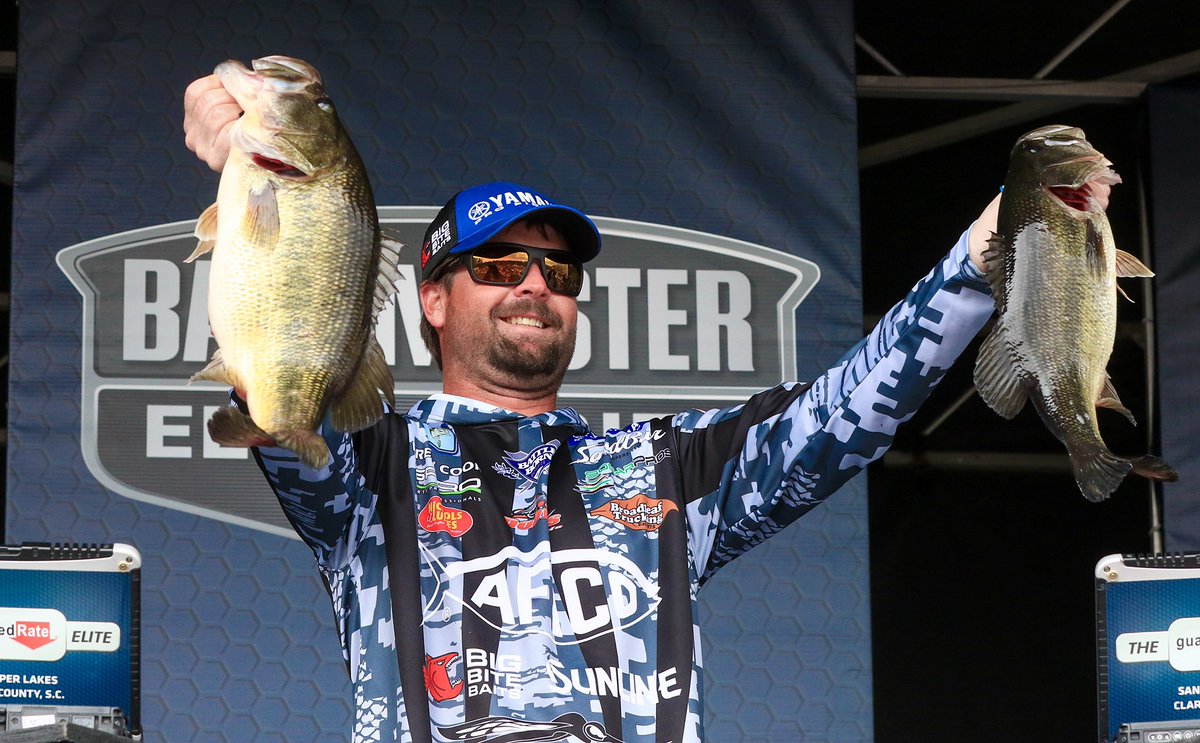 bassmaster's tweet photo. Happy birthday to Elite Series pro #DrewCook!
#Bassmaster #BASSElite #EliteBirthdays https://t.co/QyWpBuAkAe