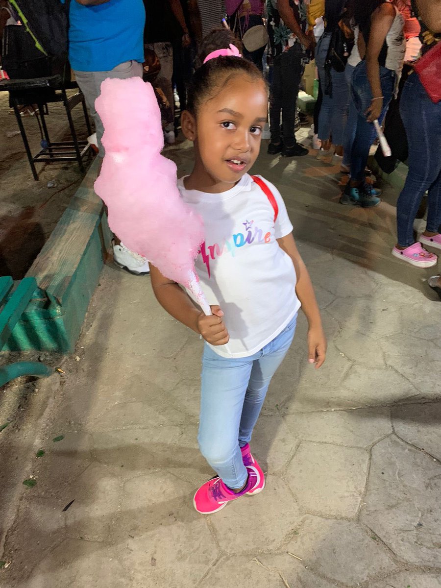 ElaineLopezP's tweet photo. Buchua mia 💞 #Ahijada #MiMiniYo #MiClon https://t.co/JgkGsLahJ9