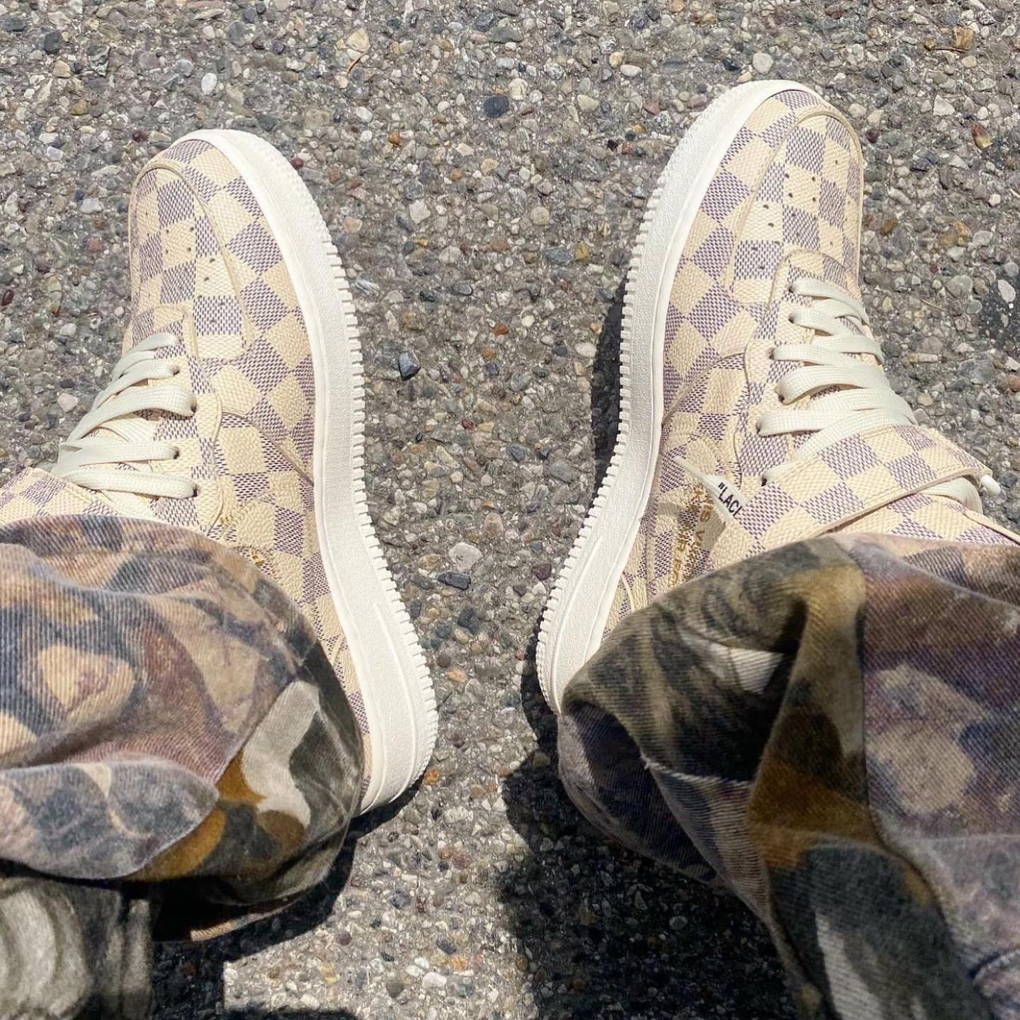 HypeNeverDies on X: LOUIS VUITTON x NIKE Air Force 1 Mid Graffiti