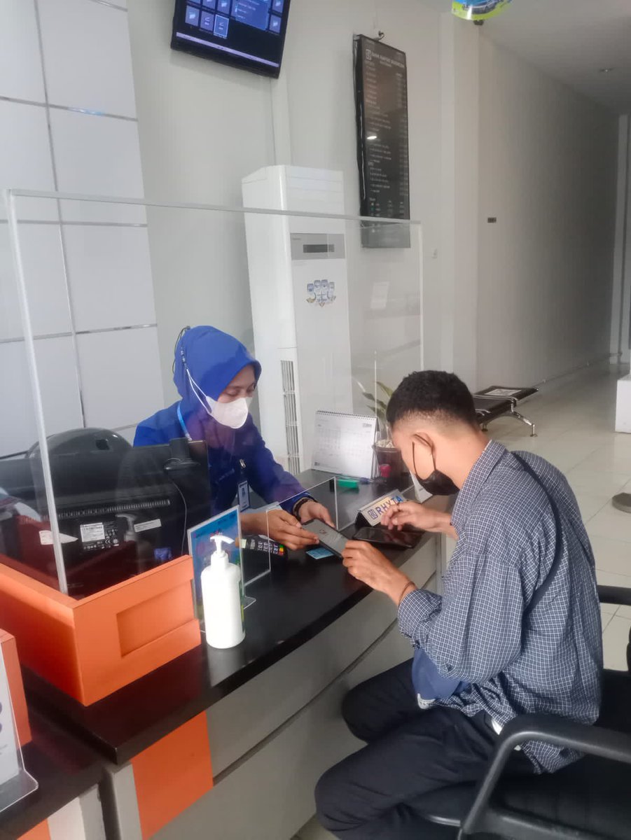 15Rhyta's tweet photo. Registrasi BRImo sudah bisa di lakukan tanpa harus ke BANK dong.
BRImo juara π₯ Tarik tunai tanpa kartu melaui BRImo
#BRIROMakassar
#BRIkcpmartandu
#CsBRI https://t.co/g52U8tiD1J