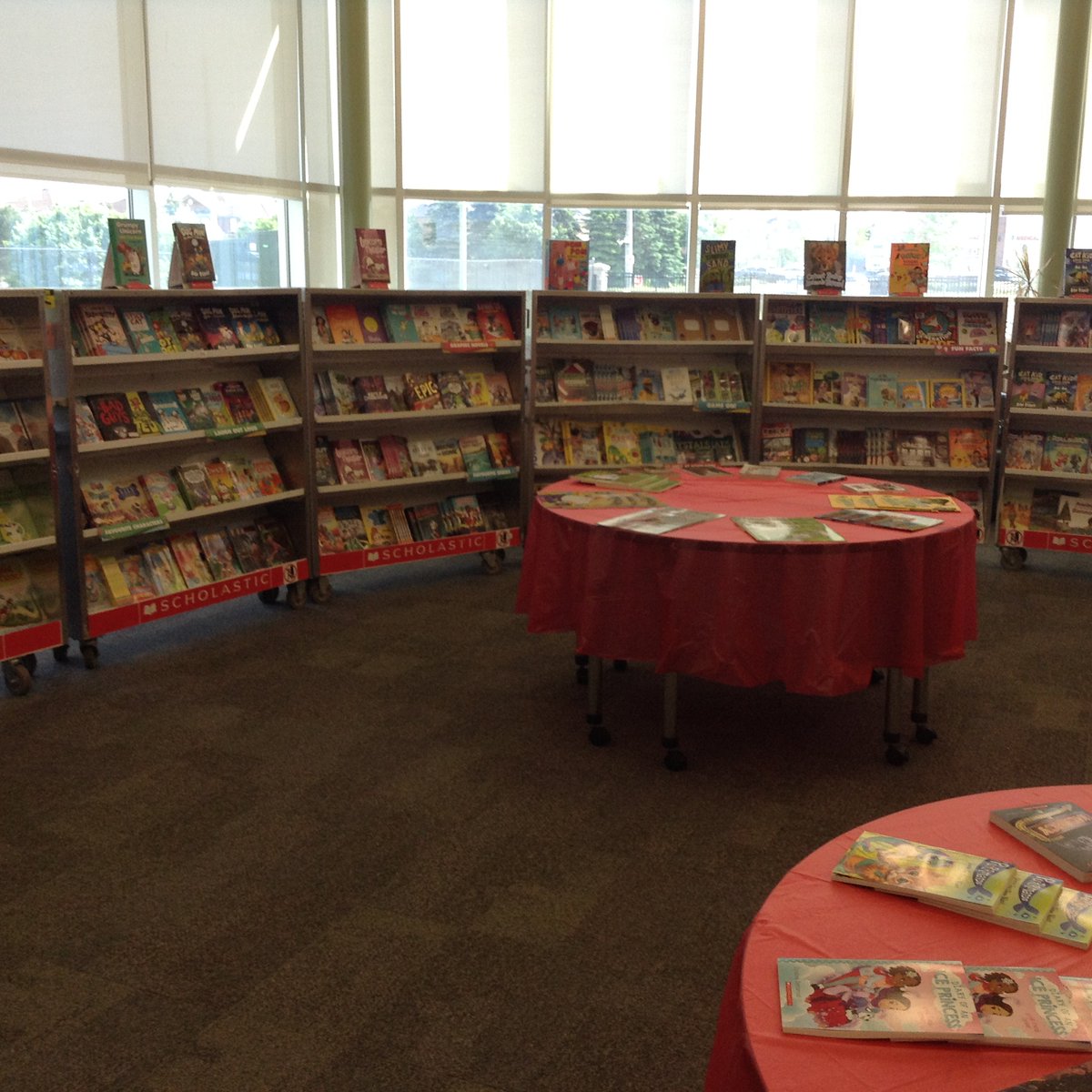 mandela1B's tweet photo. Book Fair is set up and ready for the students. So many choices, what will be yours? @MandelaPS @scholasticCDA @PDSB_Libraries https://t.co/nKBokRgWbj