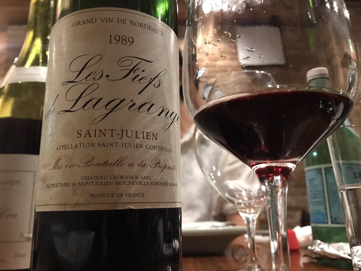 ReVini8k's tweet photo. #lesfiefsdelagrange 1989 #vin #古酒　が好き #SaintJulien #Bordeaux 
若さを保っている https://t.co/9kzQYFxzAN
