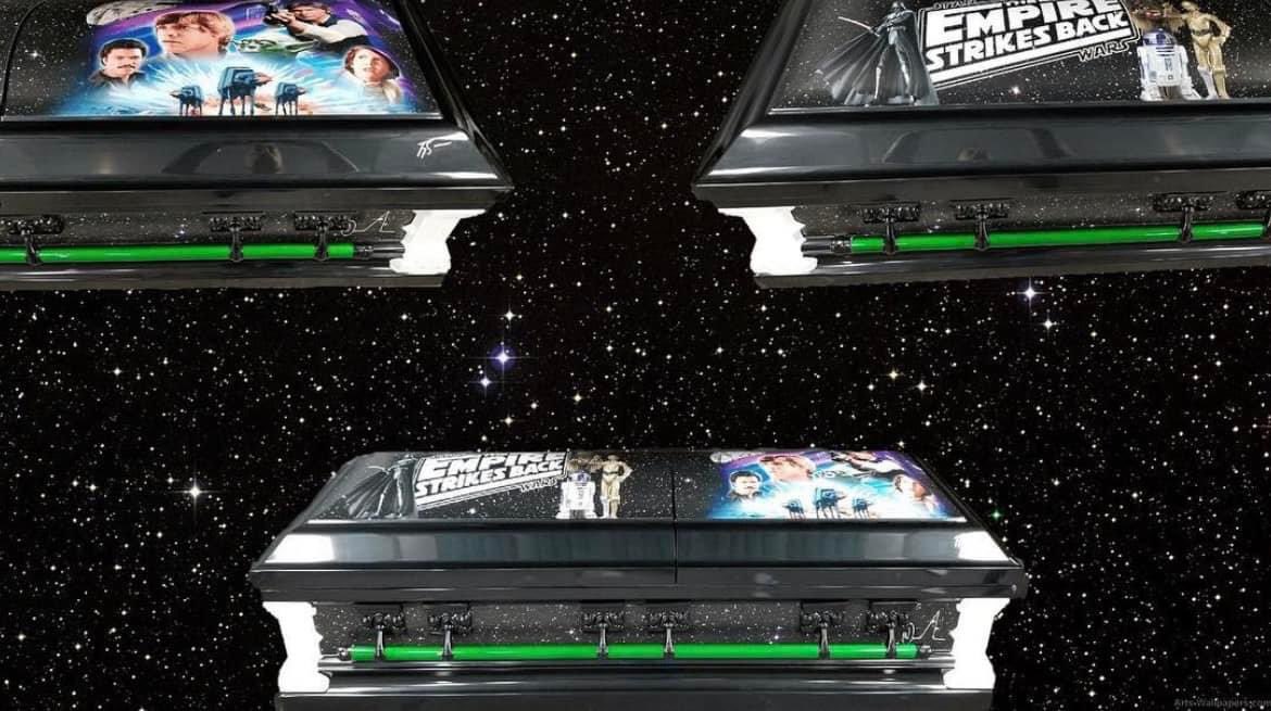 LoveFixesAll's tweet photo. God bless the gentleman customizing all the little angles caskets for free! Working over 20hrs round the ⏰  #heroes https://t.co/3loBb15Ln7 https://t.co/IZqb4MZYrP