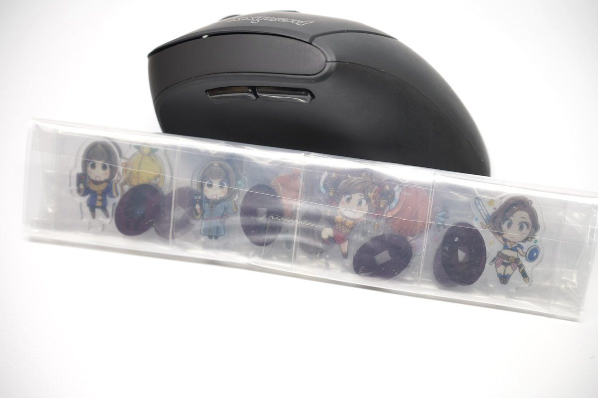 電池切れだった。やはりこのマウス電池1ヶ月持たないな。ロジテックのマウスとかだと6ヶ月持ったりするものだが一体その電力どこへ行っているのか。 