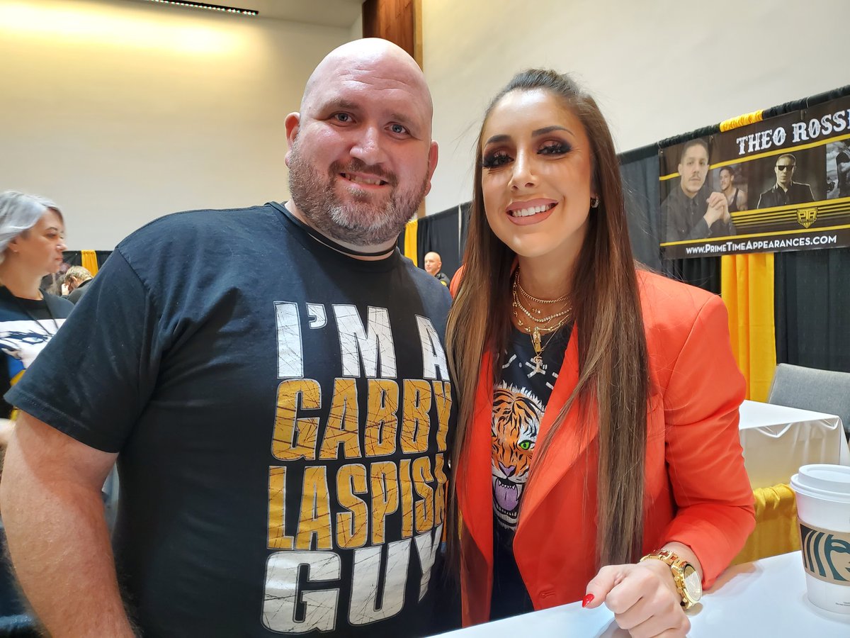 RealAdamBrewer's tweet photo. Thanks @RealBrittBaker for a wonderful experience in Lexington Kentucky. You have truly  become one of my favorite people I have ever met. Oh and I haven't forgot about your sign I will have it done when class starts back. https://t.co/C83V6sc8rZ