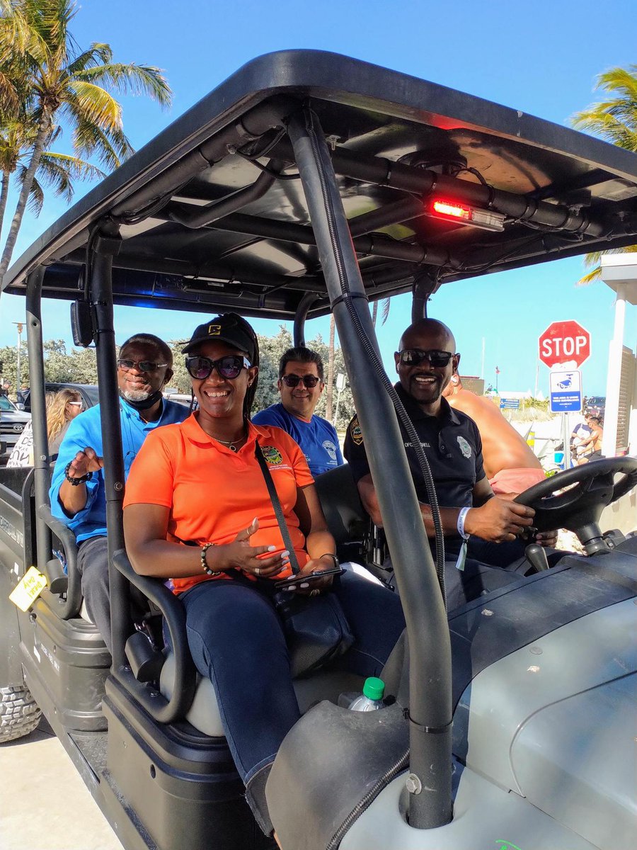 AdvocacyMDC's tweet photo. #OurCounty’s #CommunityRelationsBoard Program Director Dr. Shirley Plantin with @LGBTQMDC Program Director Gabriel J. Paez photographed with @MiamiBeachPD and City Manager #alinahudak during #memorialweekend2022 in #MiamiBeach. #CommunityRelations https://t.co/7Oxm8J0txu