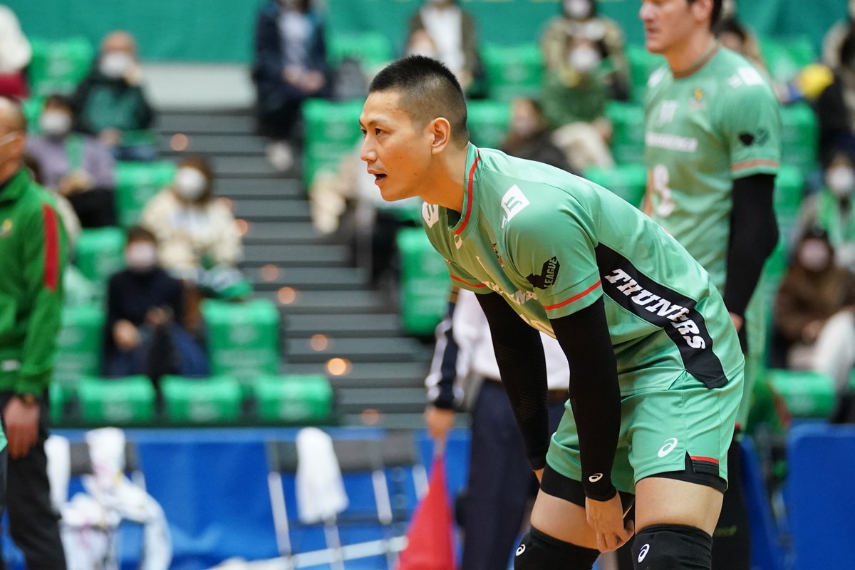 Thunders_vb's tweet photo. 【陳選手、ありがとう🙏】

同じく、5月31日付で退部する #陳建禎 選手。

2019年に入部し、3シーズンの間アウトサイドヒッターとしてチームに貢献🙌
オールラウンドなプレーでチームを勝利へ導きました✨

陳選手、お疲れさまでした👏

#JTサンダーズ広島
#黒狗 https://t.co/hlTSYAqmGy