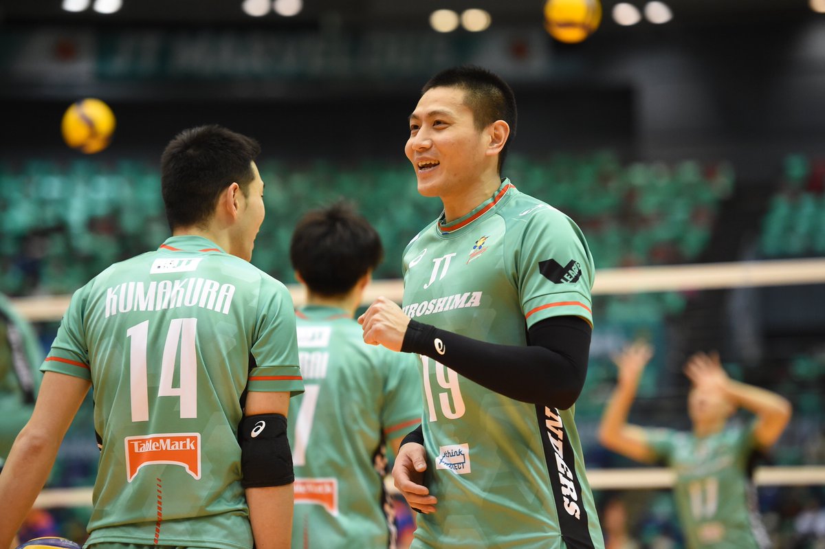 Thunders_vb's tweet photo. 【陳選手、ありがとう🙏】

同じく、5月31日付で退部する #陳建禎 選手。

2019年に入部し、3シーズンの間アウトサイドヒッターとしてチームに貢献🙌
オールラウンドなプレーでチームを勝利へ導きました✨

陳選手、お疲れさまでした👏

#JTサンダーズ広島
#黒狗 https://t.co/hlTSYAqmGy