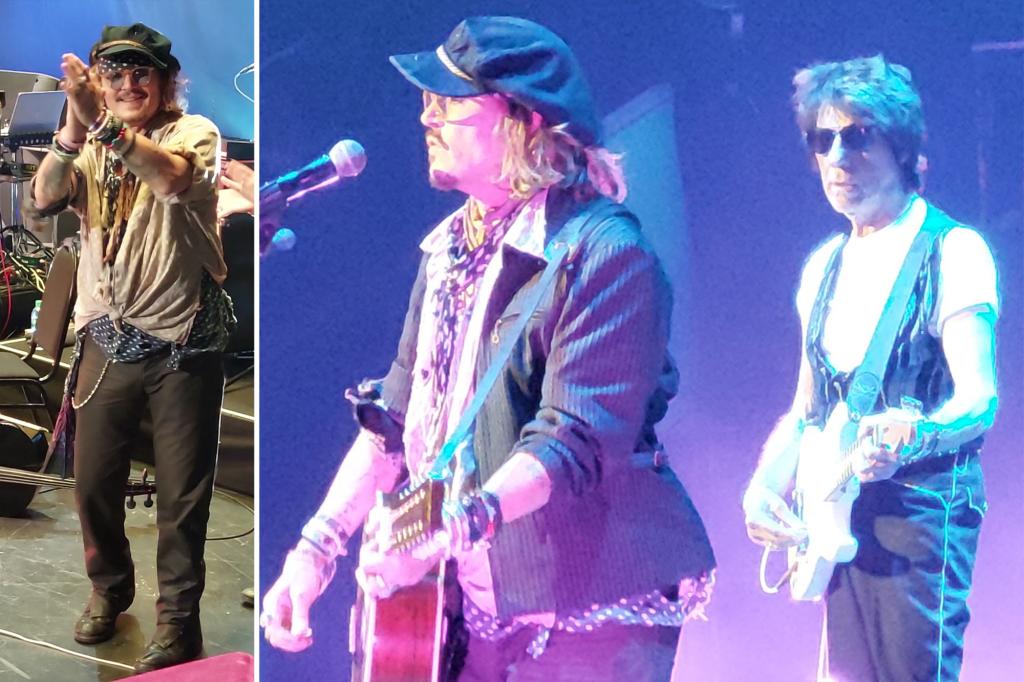 nypost's tweet photo. Johnny Depp receives standing ovation at London's Royal Albert Hall https://t.co/mdZU0TEY0m https://t.co/YlNJ5qkIcJ
