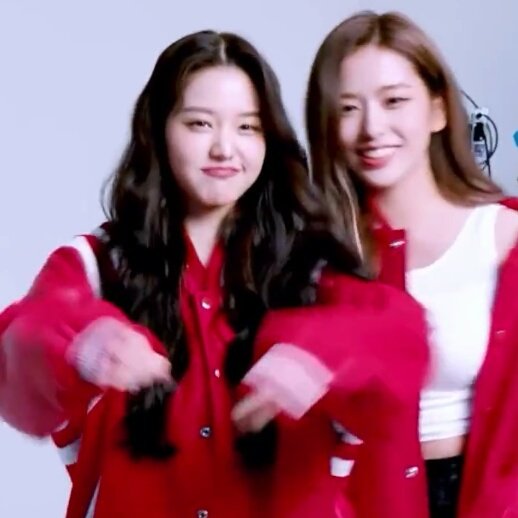 tiny_wonyoung's tweet photo. 🚗vroom vroom https://t.co/SVKjVVfKZ6