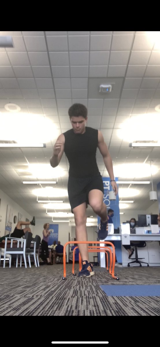 DavidAlejandr03's tweet photo. Always Workin 🤝🏽, Comeback Szn is gonna be a great one 🧪
#GodFirstGodBless #fuelthefire
@SEUFireStrength @SEUFireFootball @JakeMartinez_22 @Coach_Waugh https://t.co/cyAmJqvctP