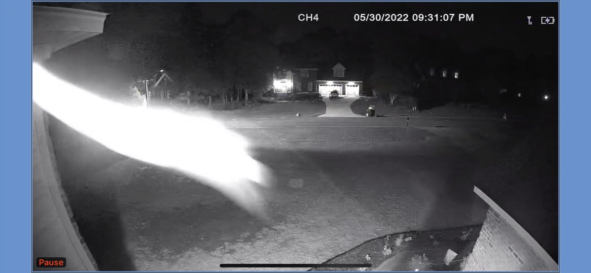 Coach_Wise's tweet image. What in the hell are these things flying outside my house. #ufo #unidentifiedobjects #nightobjects #unexplained #weird #nightcamera