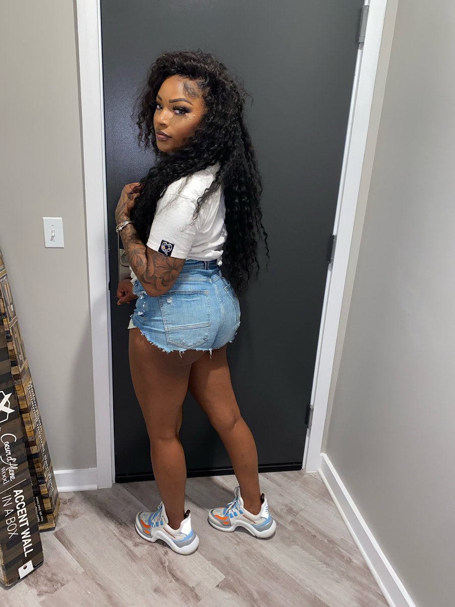 adoseofdestiny's tweet photo. I was cute today https://t.co/OVb1b5aAzg