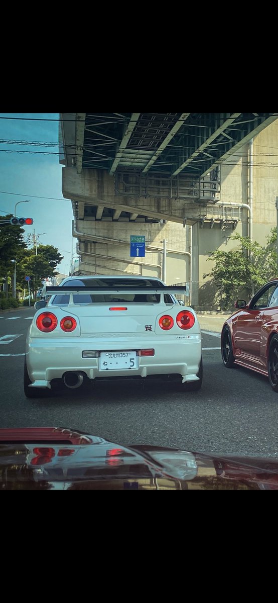 ブレーキ4灯　

いいね〜😭