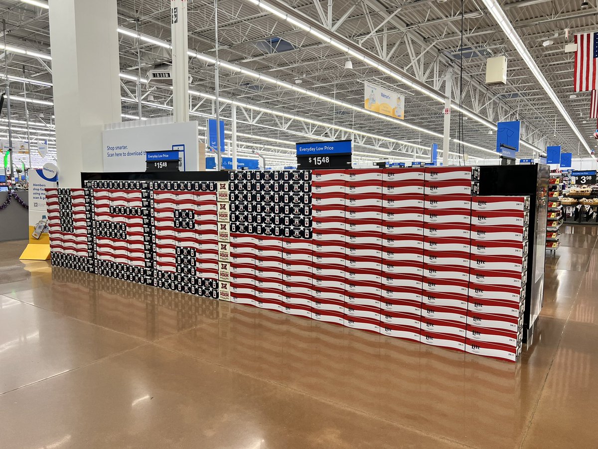 TheChadColby's tweet photo. Ok, that’s cool 😎 
🇺🇸🇺🇸🇺🇸🇺🇸🇺🇸🇺🇸

@MillerLite at local @Walmart https://t.co/Mf9If1kzsI