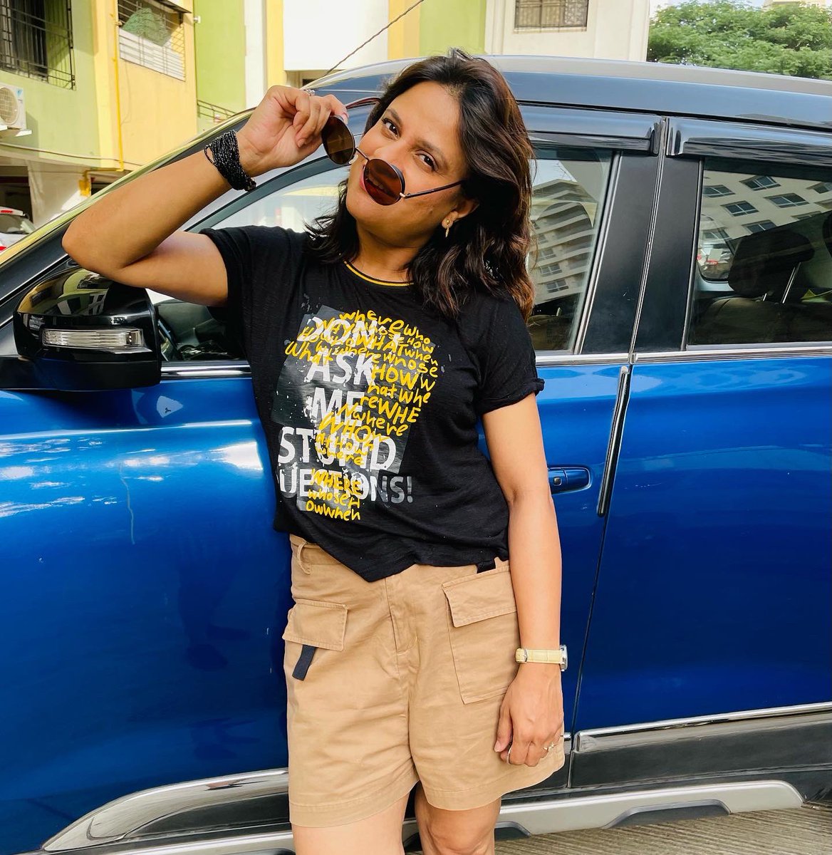 radhikaonstage's tweet photo. Travelling Solo to Goa.
Looking out for some..
Beaches, poems, cashew nuts; in my own company.
#longdrive #punetogoa #bappamoraya https://t.co/M3GtDlMzox