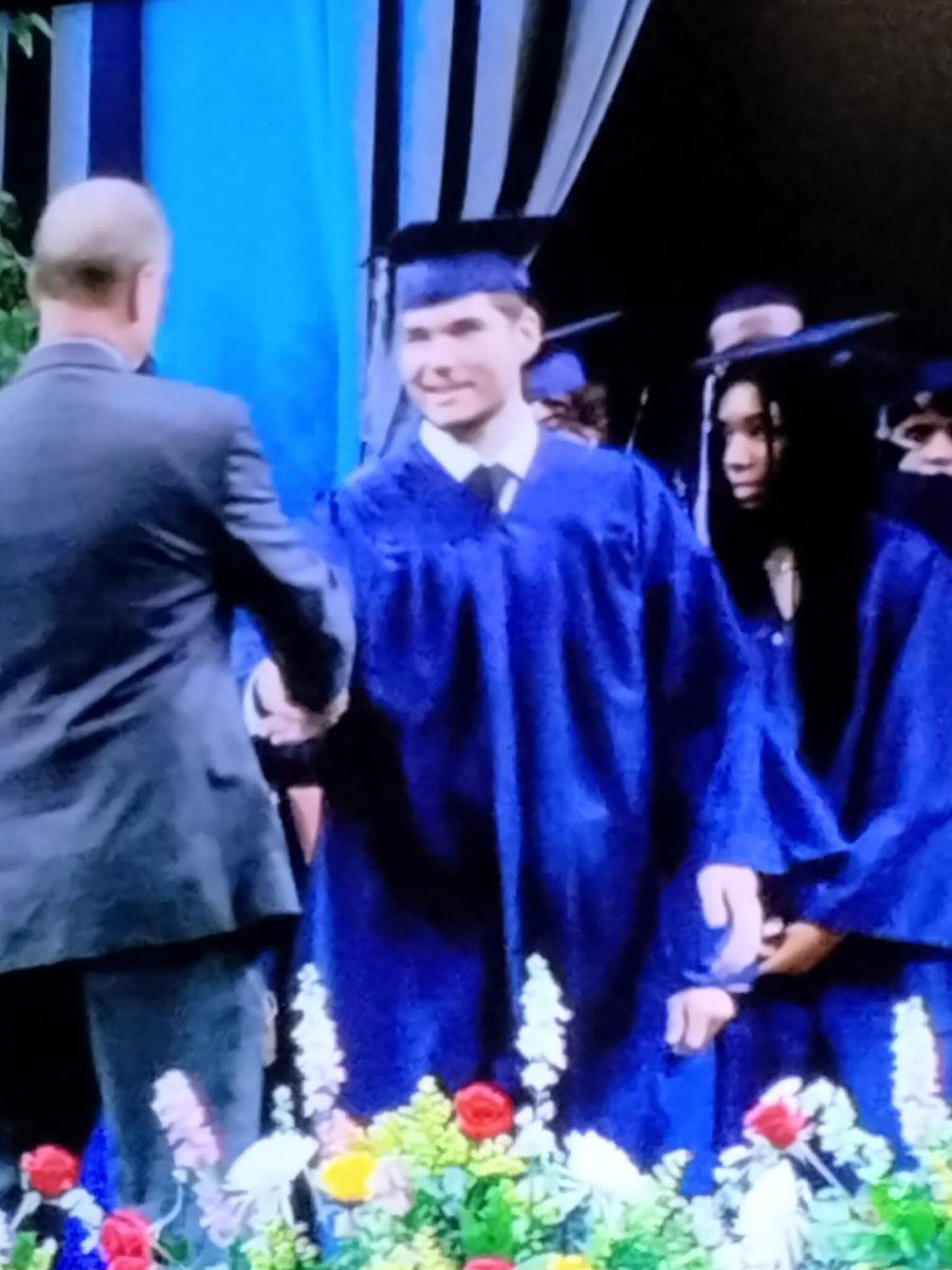 celenamaldonado's tweet image. When a former student messages, inviting you to his graduation, you drop everything and go! #onceaTexanAlwaysaTexan
@NISDPatNeff @CTJohnsonHigh #Classof2022