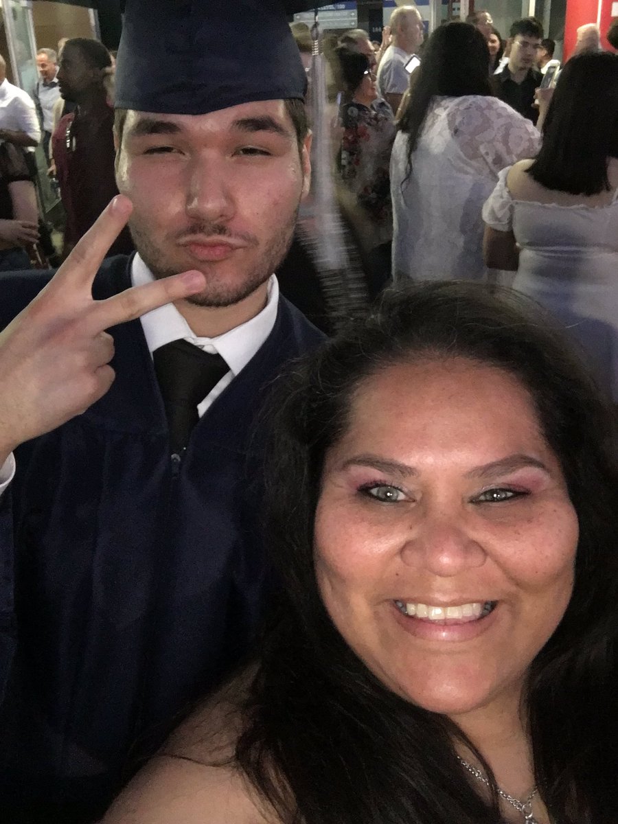 celenamaldonado's tweet image. When a former student messages, inviting you to his graduation, you drop everything and go! #onceaTexanAlwaysaTexan
@NISDPatNeff @CTJohnsonHigh #Classof2022