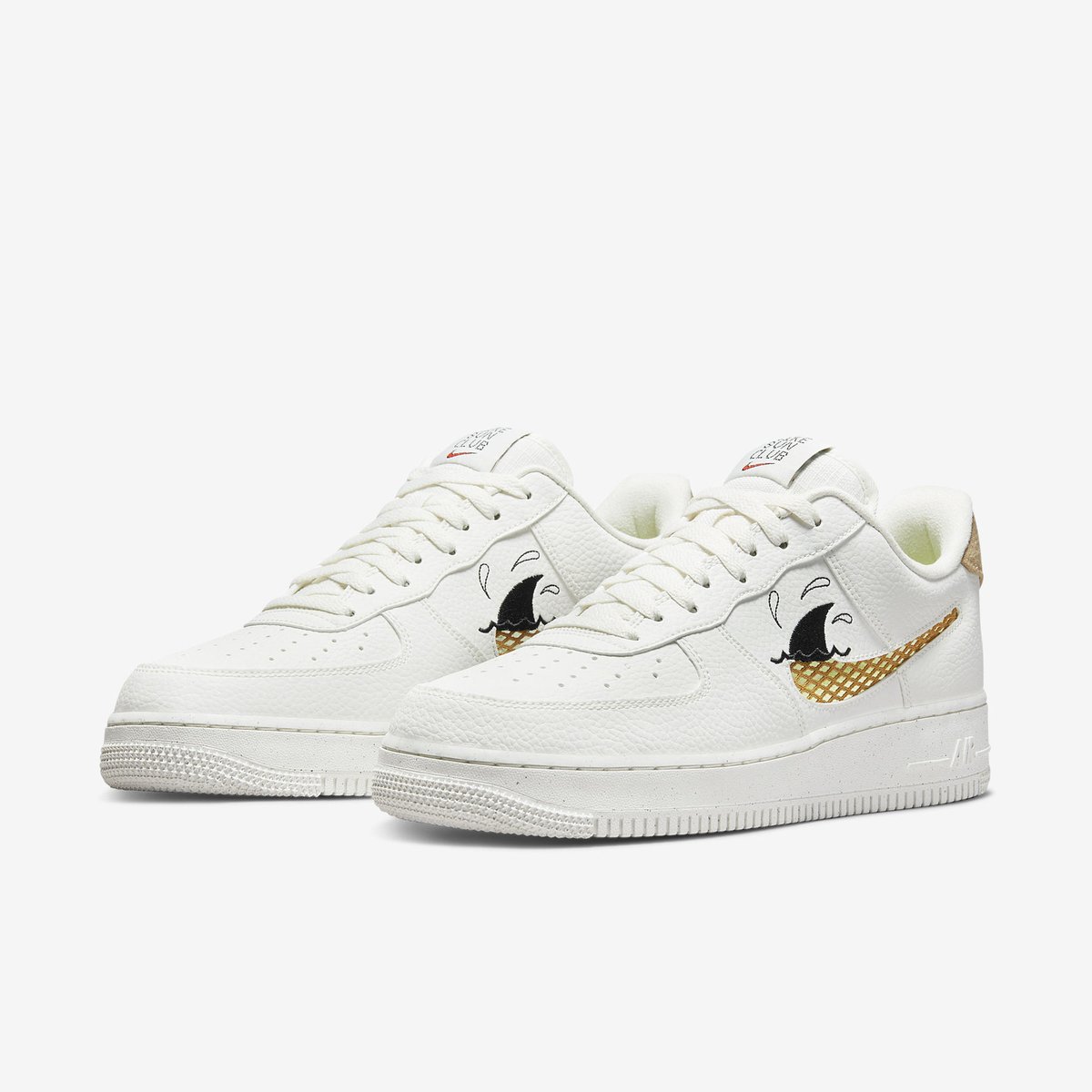 swooshsupply's tweet photo. Now available on #NikeUS.
Nike Air Force 1 ’07 Nike Sun Club.
—> https://t.co/ANxgHaWfXX  #ad https://t.co/i3de2ZBwAS