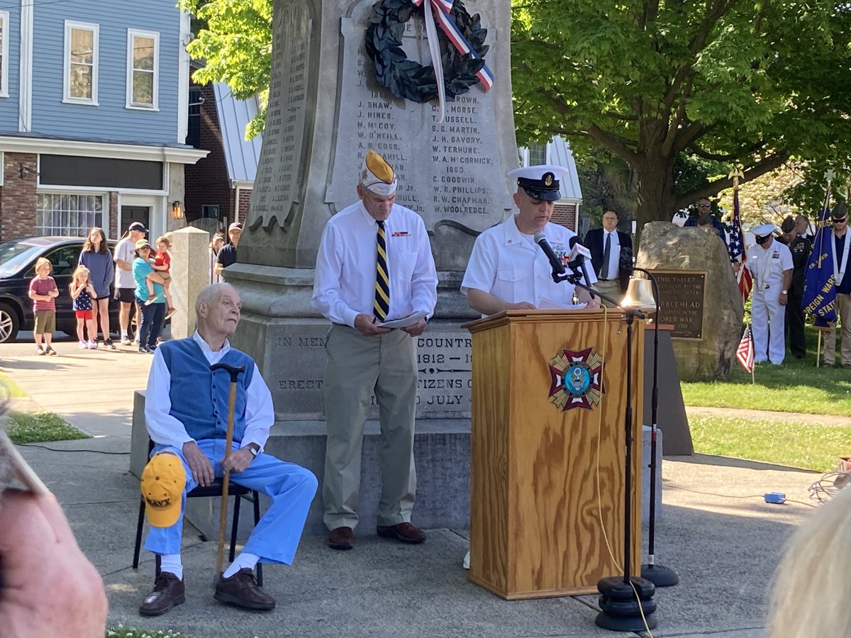 Doug4StateRep's tweet photo. I am so proud and humbled to be part of the Swampscott and Marblehead communities on this Memorial Day. #Memorial Day #Swampscott #Marblehead #doug4rep https://t.co/Hr80N0fHgj