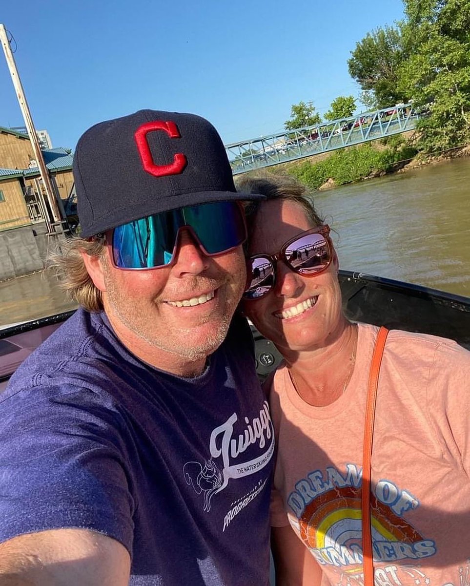 teresa_bard's tweet photo. PERFECT DAY! 🇺🇸⚓️❤️🤍💙⚓️🇺🇸 #boatinglife #finallyadayoff #bestlife #nodramalama https://t.co/EP3aV8V3oh