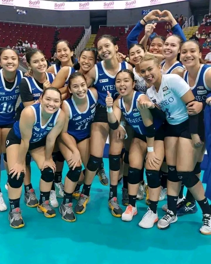 leikajoyc's tweet photo. Ngiting TAGUMPAY ng ATENEO 🦅💙. WE LOVE YOU GUYS 😘🦅💙
#SoarHighAteneo #OBF #WeHaveFaith #OneBigFaith #UAAPSeason84 https://t.co/wYaIOJuXlN