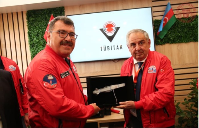 AMEA_scienceaz's tweet photo. AMEA və TÜBİTAK arasında 4-cü layihə müsabiqəsinin təşkili ilə bağlı müzakirələr aparılıb

#AMEA #TEKNOFEST #Azerbaycan 

https://t.co/ZZR5zUmYig https://t.co/j5Q6W04x79