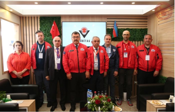 AMEA_scienceaz's tweet photo. AMEA və TÜBİTAK arasında 4-cü layihə müsabiqəsinin təşkili ilə bağlı müzakirələr aparılıb

#AMEA #TEKNOFEST #Azerbaycan 

https://t.co/ZZR5zUmYig https://t.co/j5Q6W04x79