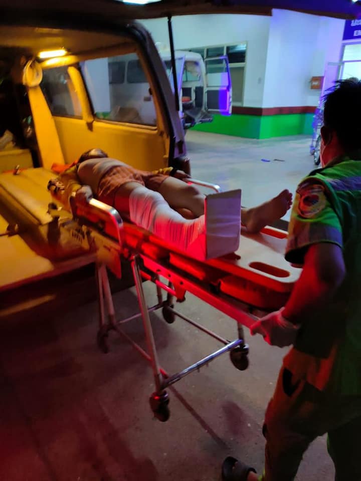 houamchai1630's tweet photo. On 27/05/2022 at 22:40PM
There was a motorbike accident at soknoy village, xaisedtha district, vientiane capital
One was a 23-year-old woman
#Laos 
#ມູນລະນິທິຮ່ວມໃຈ
#ມູນນິທິຮ່ວມໃຈສາຍດ່ວນ1630
https://t.co/fnxLDLeROQ https://t.co/1vbhtm7mZW
