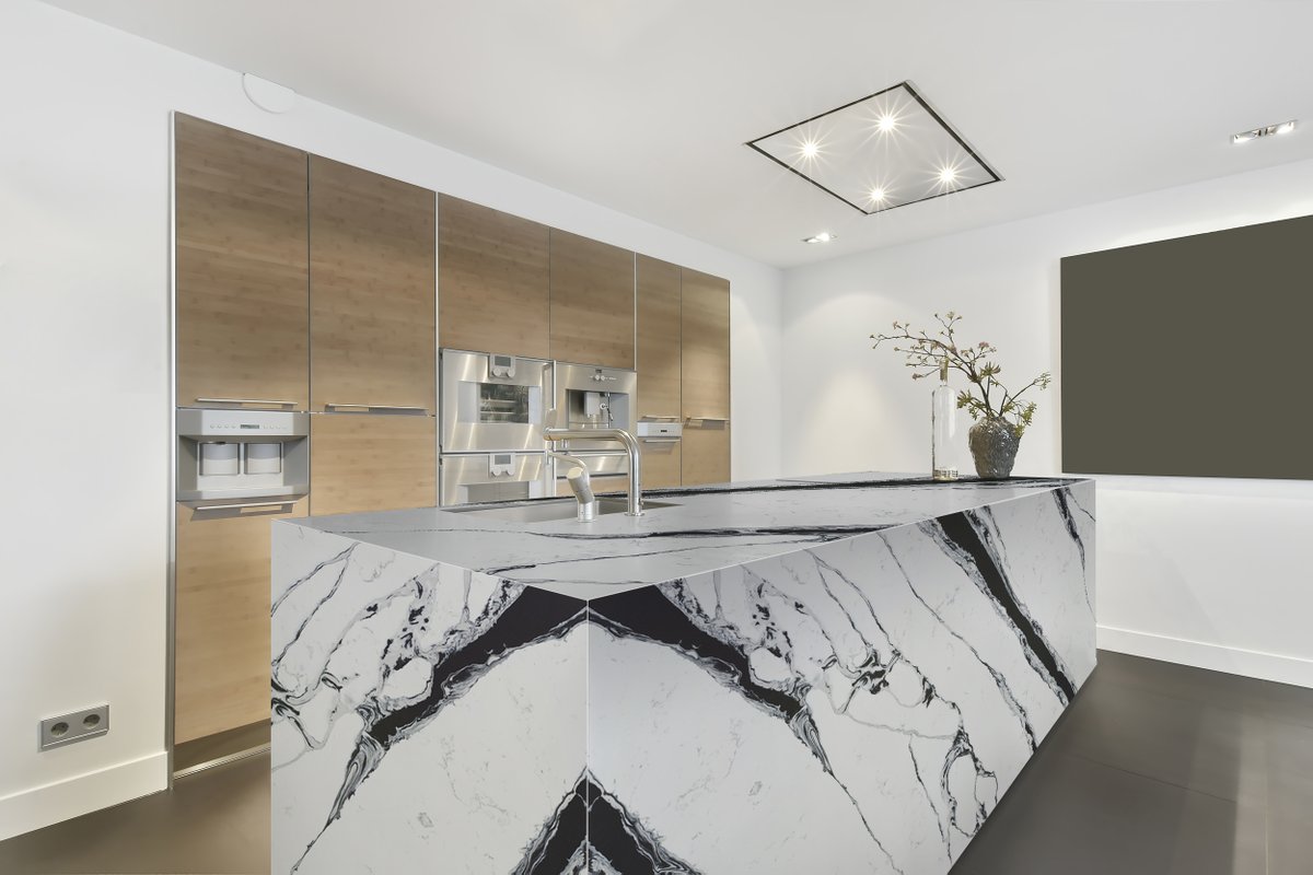 Marble_Decor's tweet image. Calacatta A5083 quartz for kitchen countertop,background wall,backsplash and more.
Email:losy@xmyeyang.com
Get more info at:xmyeyang.com/product/quartz… 
#quartz #kitchencountertop #backgroundwall #backsplash #kitchen #kitchenstyle #KitchenAid #kitchendecor