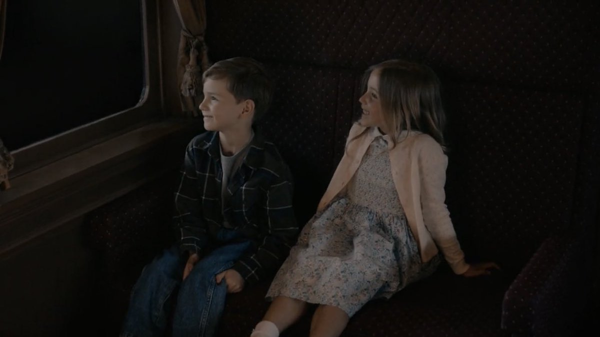 chensfords's tweet photo. kevin &amp; sophie on trains 🥹 #ThisIsUs #kophie https://t.co/xBJP3ryrvN