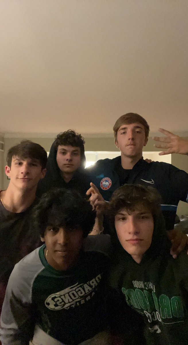 WetGremlins's tweet photo. Ryan and Keethan clutch up in pong against @LeftCurveWW. Sending @WetGremlins to the finals‼️@lowaterwars22 https://t.co/CQokSE7yXF