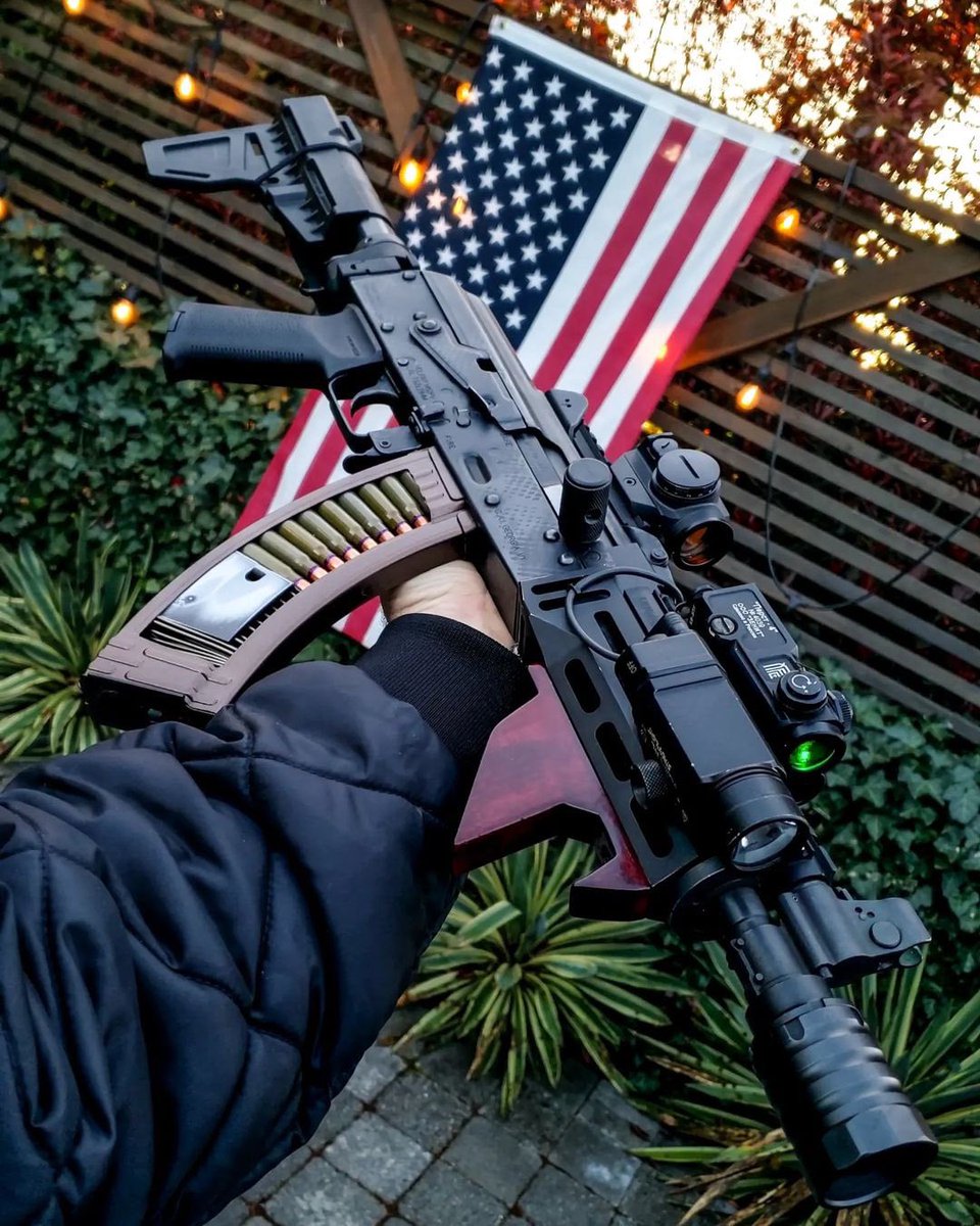 JMacCustoms's tweet photo. Remember and Honor! 🇺🇸⁣
⁣
Memorial Day CODE: MEMORIAL15⁣
⁣
📸 archangel7.62 

#memorialday #jmac #jmaccustoms #America https://t.co/yndVECkZw6