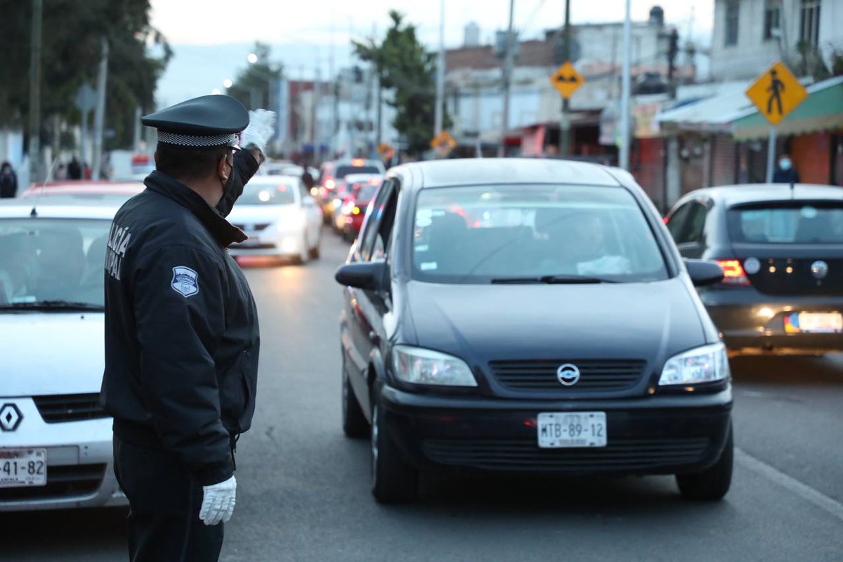 espiralcomunicaciones.com/eduardo-rivera… <a href="/OficialEspiral/">Espiral Comunicaciones Oficial</a> <a href="/PueblaAyto/">Puebla Gobierno de la Ciudad</a> <a href="/GuevaraMontiel/">Enrique Guevara</a> <a href="/FACTORCIUDADANO/">FACTOR CIUDADANO</a> <a href="/CruzGConsuelo/">María del Consuelo Cruz Galindo</a> <a href="/polodelara/">Julio Leopoldo De Lara Valera</a> <a href="/fercortes82/">Fernando Cortés</a> <a href="/ZaraPaolaFlo/">Zara Flores</a> @DonJoseArmando <a href="/nolasco_arianna/">Arianna Nolasco Ayala</a> <a href="/myriamarabian/">Myriam Arabian</a> <a href="/AleCanedoP/">Alejandro Cañedo Priesca</a> <a href="/silvia_tanus/">Silvia Tanús</a> <a href="/EdgarVlez4/">Edgar Vélez</a> <a href="/MatiasRiverom/">Matías Rivero 🤘🏻</a> <a href="/karina_ralcala/">Karina Romero Alcalá</a> <a href="/carolamora75/">Carolina Morales</a>