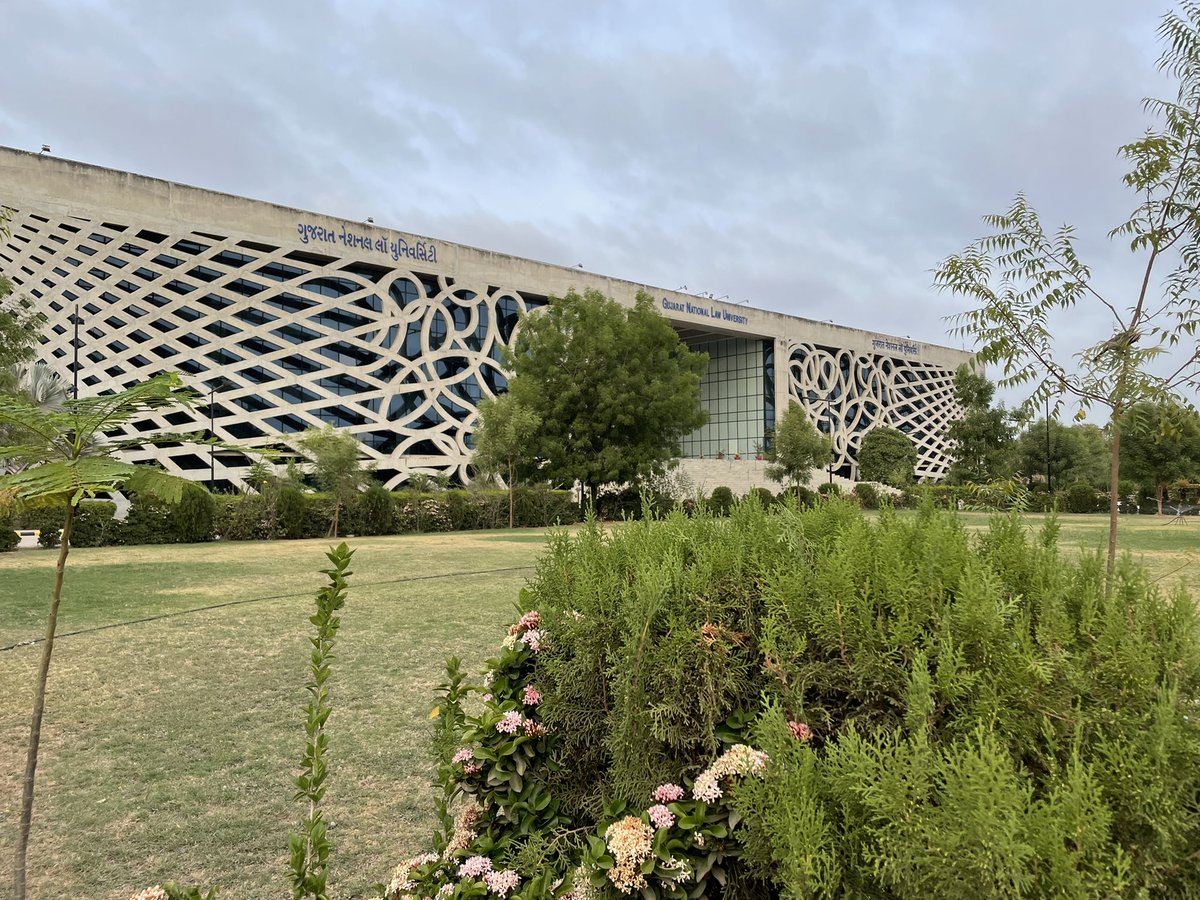 JohnsonOdakkal's tweet photo. #KnowledgeInfluence once again in my #HappyPlace at @gnluofficial & @GMU_GANDHINAGAR & yet missing Batch 2021-2026 of #LegalHistory big time!
@Ports_GMB @EduMinOfIndia @AUThackeray @ICWA_NewDelhi @shekhar19541 @JaggiBedi @theUdayB @DrBhatt_Pooja @Anandans76 @NewtonSTOI https://t.co/OnPC4764rq
