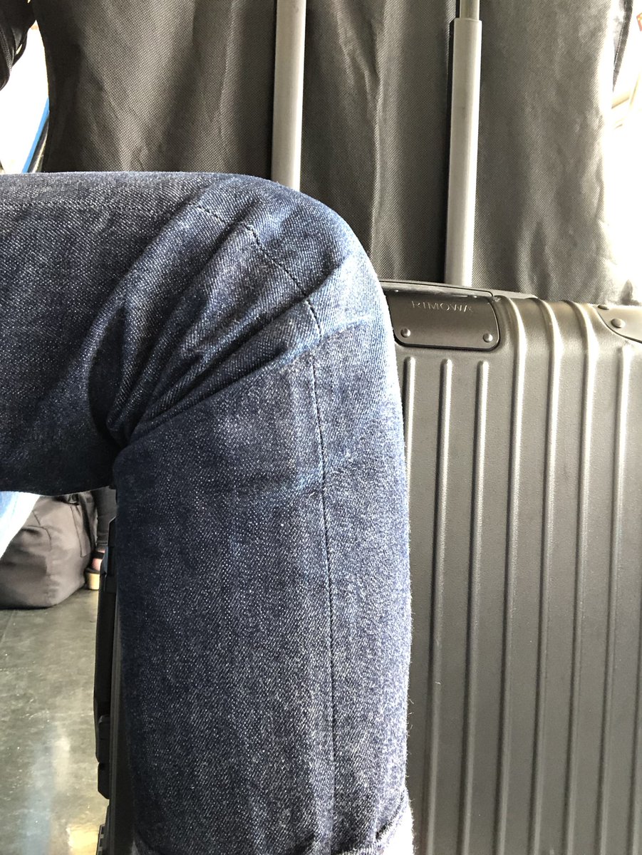 riverforest23's tweet photo. 順調にアタリが出てはじめている。
#オールデン975 #alden #オールデン #リゾルト #resolute710 #alden #vchip #modifiedlast #オールデン #vチップ #カーフレザー #オールデン54441 #rimowa #リモワ https://t.co/PSLFxf591T