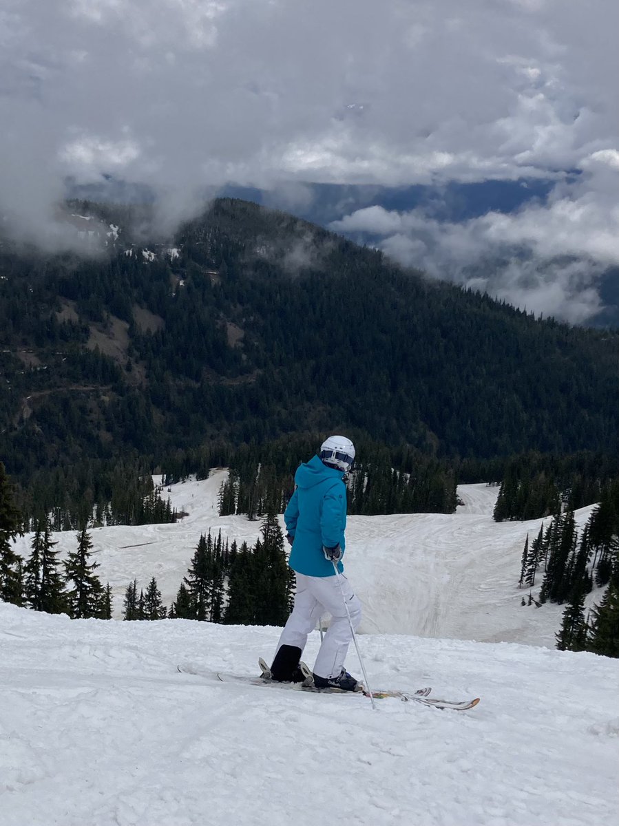 kulwap's tweet photo. Memorial Day skiing at Silver Mountain! A great way to end the season! @SilverMtnResort @SkiNWrockies #onlyatsilver #skiing #spring #pnw 1 of 2 https://t.co/9MSzhO5Ilb
