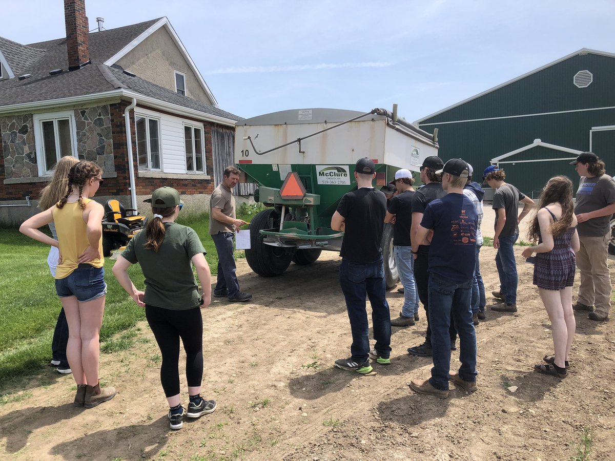 Thanks Bob McClure of McClure Agro for helping students understand fertilizer. Urea from Russia, Potash from Saskatchewan and MAP from Florida creating a blend . Setting a broadcast spreader properly based on density.
